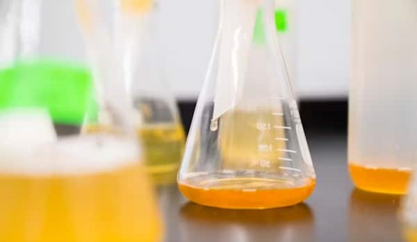 TMA価格200%超急騰、日本化学銘柄に追い風本格化